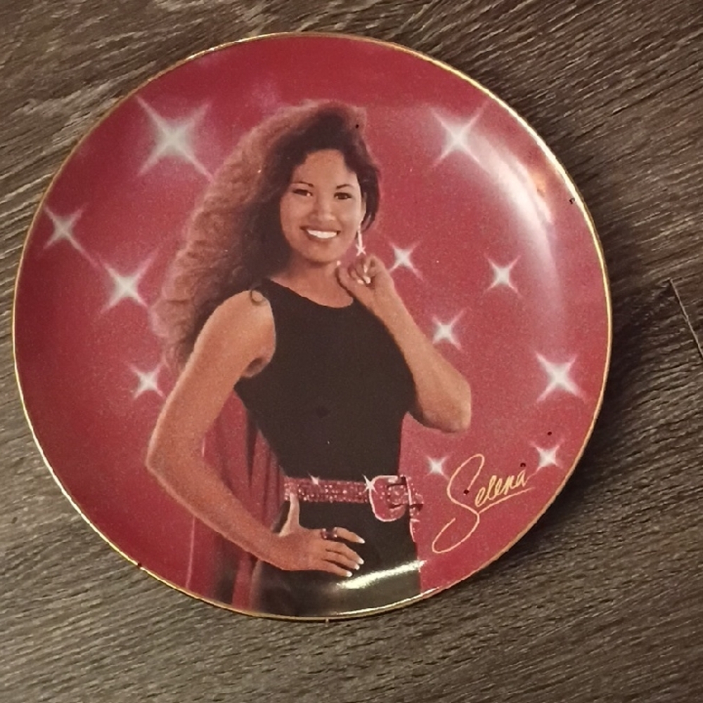 Selena Commemorative Plate